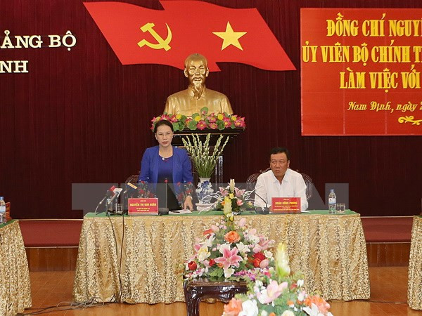 越南国会主席阮氏金银赴南定省调研 ảnh 1 越南国会主席阮氏金银赴南定省调研 ảnh 1