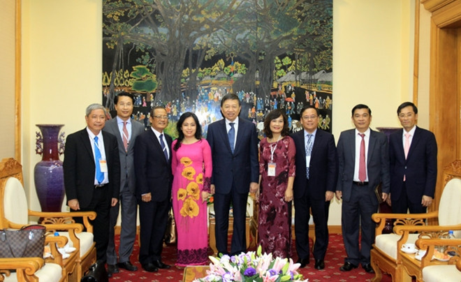 越南公安部部长苏林会见美国客人 ảnh 2