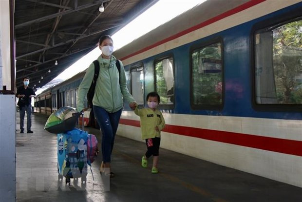 越南各省市新冠疫苗接种率达到较高水平 ảnh 1