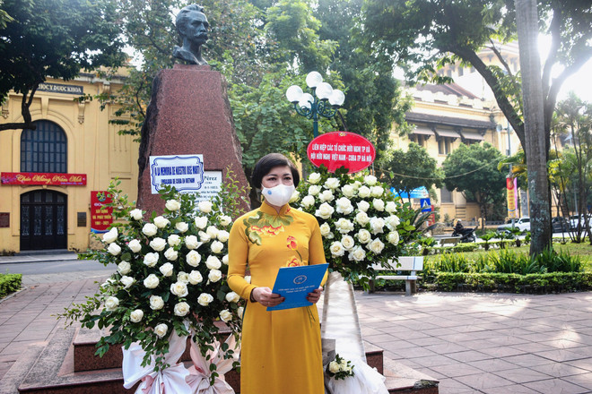  古巴民族英雄何塞·马蒂诞辰169周年纪念活动在河内市举行 ảnh 3