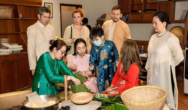 国际友人体验越南南部传统春节 ảnh 1 国际友人体验越南南部传统春节 ảnh 1