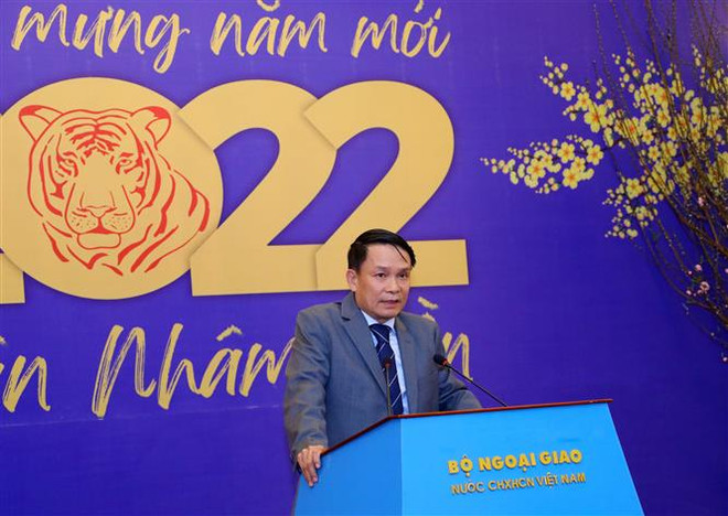 裴青山外长在春节即将到来之际会见媒体记者 共话对外新闻宣传工作 ảnh 2 裴青山外长在春节即将到来之际会见媒体记者 共话对外新闻宣传工作 ảnh 2