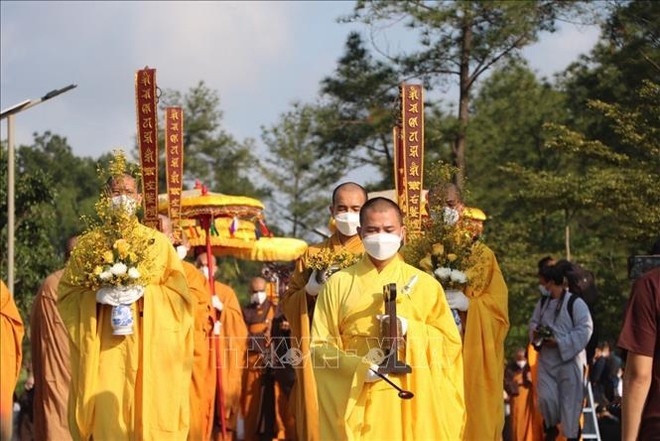 释一行禅师火化仪式在顺化市举行 ảnh 2 释一行禅师火化仪式在顺化市举行 ảnh 2