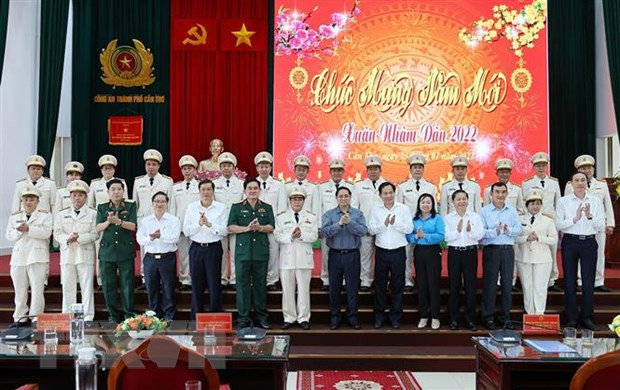 越南政府总理在芹苴市开展春节前走访慰问活动 ảnh 3 越南政府总理在芹苴市开展春节前走访慰问活动 ảnh 3