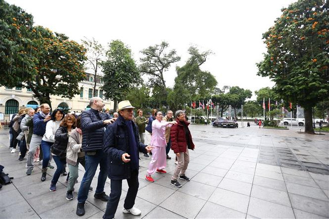 美朝领导人河内会晤:越南的崭新面貌与和平形象得到传播 ảnh 1 美朝领导人河内会晤:越南的崭新面貌与和平形象得到传播 ảnh 1