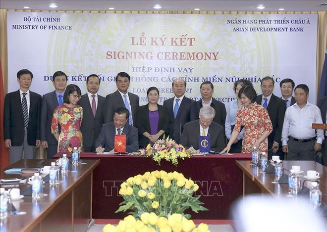 亚行向越南北部山区交通互联互通项目提供贷款 ảnh 1 亚行向越南北部山区交通互联互通项目提供贷款 ảnh 1
