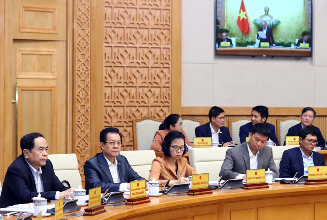 政府总理阮春福主持召开政府二月份例行会议 ảnh 2