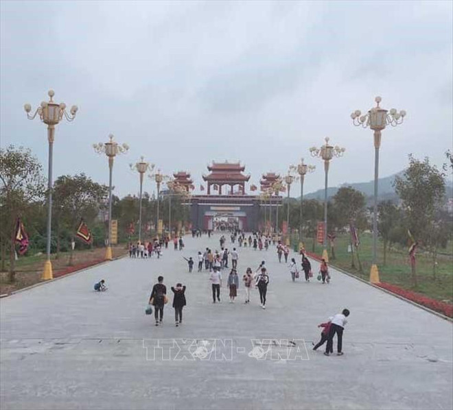 2019年年初永福省西天名胜区接待游客多达25万人次 ảnh 2 2019年年初永福省西天名胜区接待游客多达25万人次 ảnh 2