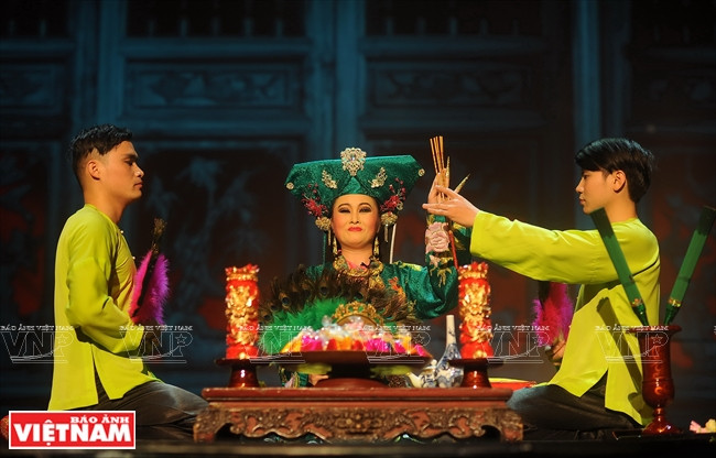 母道的跳神礼仪 ảnh 8 母道的跳神礼仪 ảnh 8