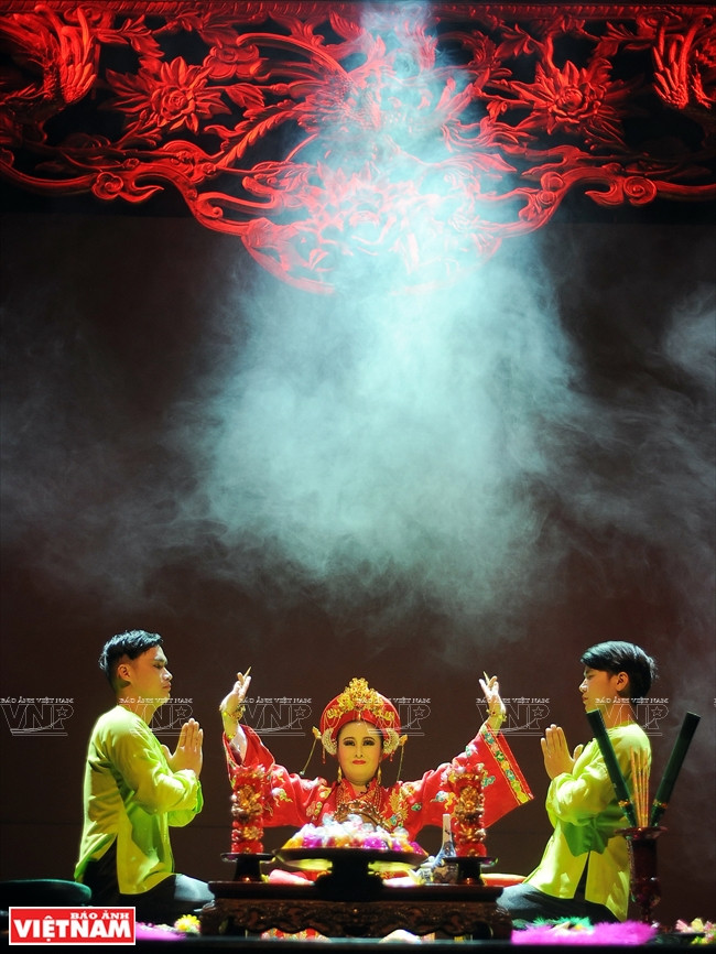 母道的跳神礼仪 ảnh 7 母道的跳神礼仪 ảnh 7