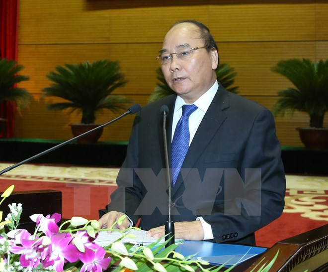 阮春福总理出席2016年上半年全军军政会议 ảnh 1