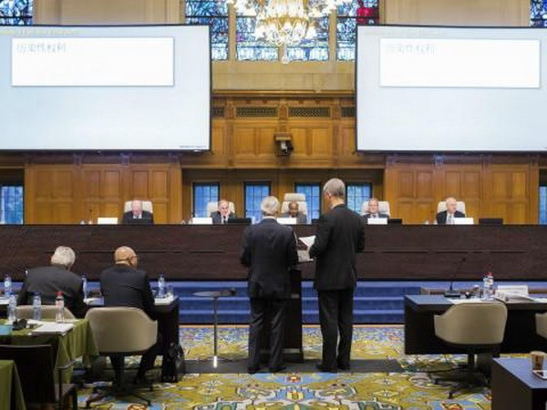 世界舆论呼吁各方尊重仲裁庭的裁决通过和平方式解决东海争端 ảnh 1