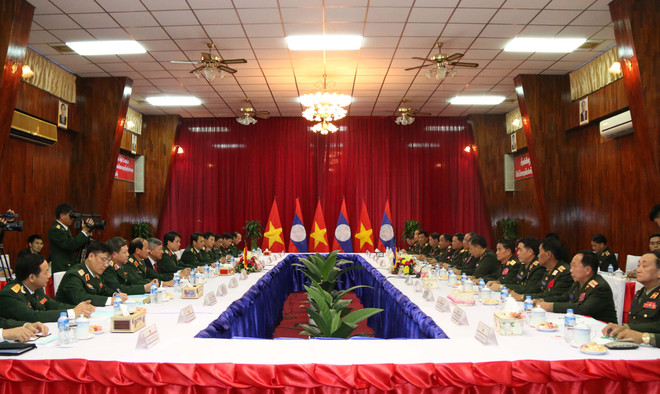 老挝领导人高度评价越老两国军队的合作结果 ảnh 2