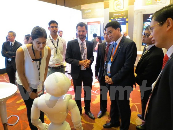 河内希望新加坡3M集团协助研究和试点展开市内交通限制系统 ảnh 1 河内希望新加坡3M集团协助研究和试点展开市内交通限制系统 ảnh 1