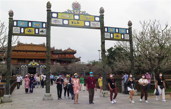 越南着力在新形势下提高旅游业的人力资源质量 ảnh 2 越南着力在新形势下提高旅游业的人力资源质量 ảnh 2