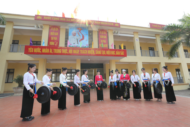 和平省芒族同胞致力保护民族文化生生不息的根脉 ảnh 1 和平省芒族同胞致力保护民族文化生生不息的根脉 ảnh 1