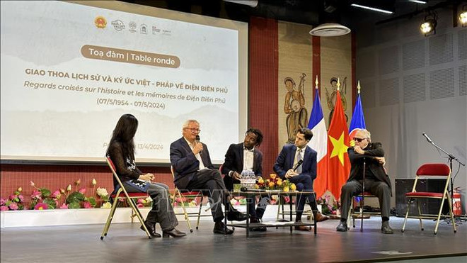 奠边府大捷70周年:历史和记忆交流活动在法国举行 ảnh 2 奠边府大捷70周年:历史和记忆交流活动在法国举行 ảnh 2