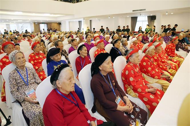 越南英雄母亲的牺牲充分肯定胡志明时代征夫人、赵夫人大无畏的精神 ảnh 1 越南英雄母亲的牺牲充分肯定胡志明时代征夫人、赵夫人大无畏的精神 ảnh 1