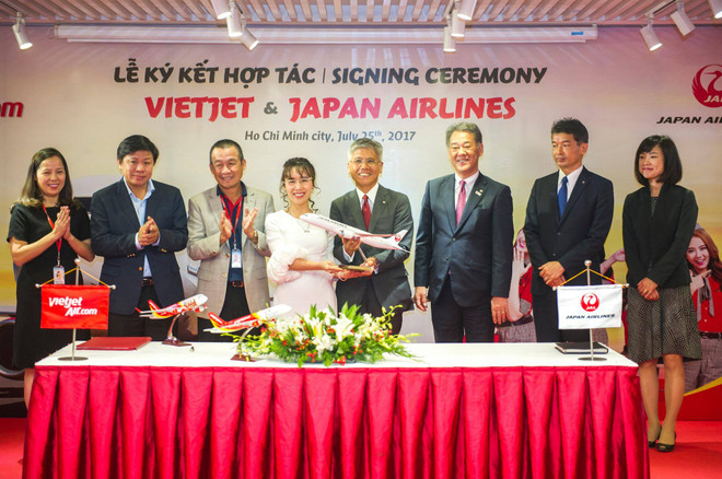 越捷航空与日本航空公司签署全面合作协议 ảnh 2 越捷航空与日本航空公司签署全面合作协议 ảnh 2