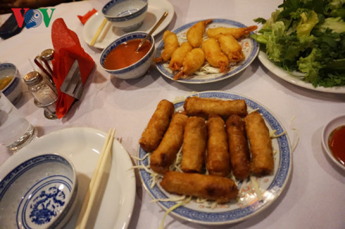 越南华人家庭热爱并致力于维护越南传统文化 ảnh 3 越南华人家庭热爱并致力于维护越南传统文化 ảnh 3