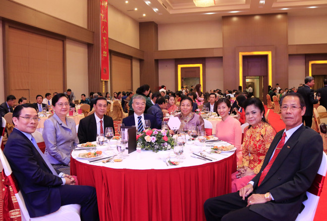 越老共迎2020庚子年春节 ảnh 1 越老共迎2020庚子年春节 ảnh 1