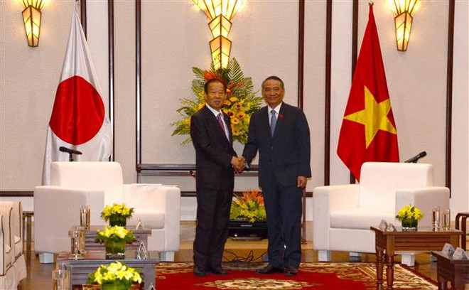 日本自由民主党秘书长二阶俊博访问越南岘港市 ảnh 1