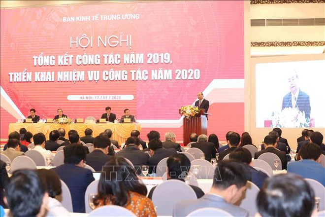 阮春福出席越共中央经济部2019年工作总结暨2020年工作部署会议 ảnh 1 阮春福出席越共中央经济部2019年工作总结暨2020年工作部署会议 ảnh 1
