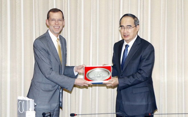 胡志明市希望同美国加强教育领域的合作 ảnh 1