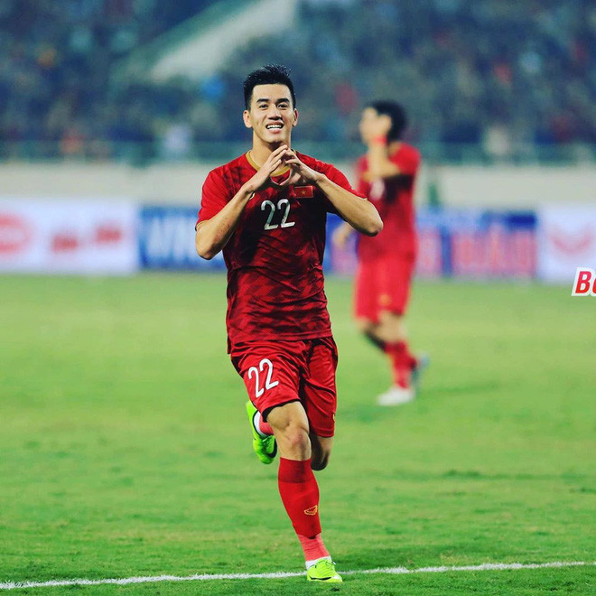 2020年U23亚洲杯:亚足联高度盛赞越南球员进玲 ảnh 1 2020年U23亚洲杯:亚足联高度盛赞越南球员进玲 ảnh 1