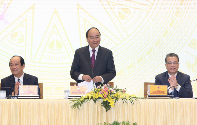 阮春福会见归国出席“2020年家乡之春”活动的越侨 ảnh 1 阮春福会见归国出席“2020年家乡之春”活动的越侨 ảnh 1