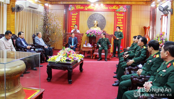 老挝边境省领导代表赴乂安省庆祝2020庚子年新春 ảnh 1 老挝边境省领导代表赴乂安省庆祝2020庚子年新春 ảnh 1