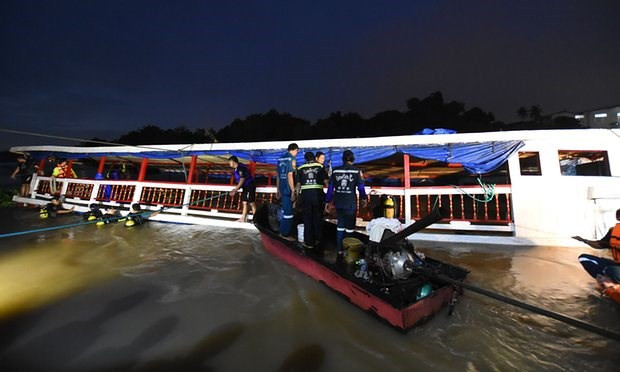 泰国沉船事故:已打捞起29具遇难者遗体 ảnh 1 泰国沉船事故:已打捞起29具遇难者遗体 ảnh 1