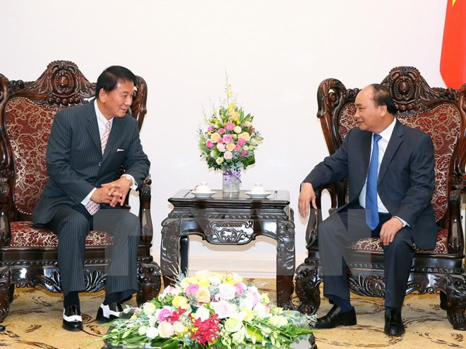 阮春福总理会见越日关系特别大使杉良太郎 ảnh 1
