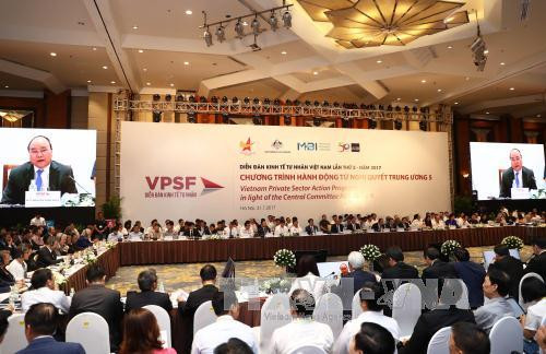 阮春福总理：民营经济扬帆起航大展宏图 ảnh 1