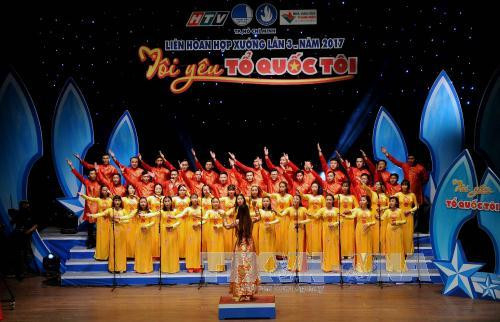 “我爱祖国”合唱比赛（组图） ảnh 4