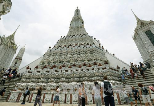 泰国旅游业力争实现2018年旅游收入达900亿多美元 ảnh 1 泰国旅游业力争实现2018年旅游收入达900亿多美元 ảnh 1