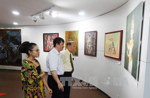 越老柬美术展在岘港市举行 ảnh 2