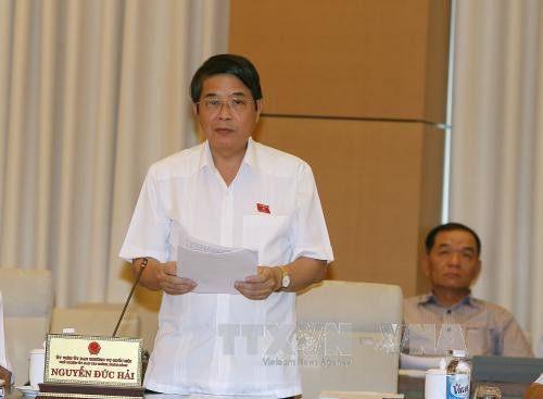 国会常委会对《环境保护税法》修改补充法案提出意见 ảnh 1