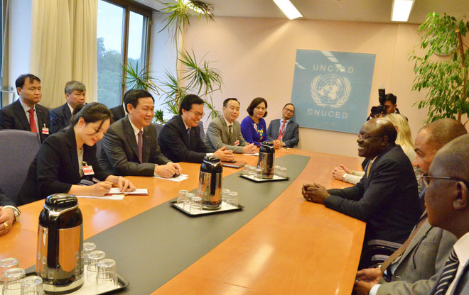 越南政府副总理王廷惠出席越南加入联合国40周年纪念仪式 ảnh 2 越南政府副总理王廷惠出席越南加入联合国40周年纪念仪式 ảnh 2