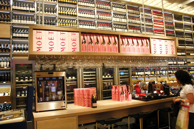 泰国内阁通过与柬埔寨签署的《避免双重征税协定》 ảnh 1 泰国内阁通过与柬埔寨签署的《避免双重征税协定》 ảnh 1