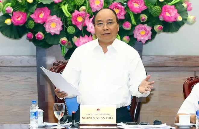 越南政府8月例行会议决议：致力实现2017年经济增长率为6.7%的目标 ảnh 1