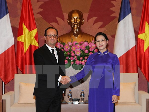 进一步加强越法两国立法机构合作关系 ảnh 1 进一步加强越法两国立法机构合作关系 ảnh 1