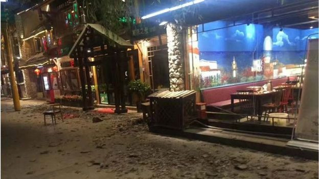 阮春福总理就中国四川省地震向中国领导人致慰问电 ảnh 1