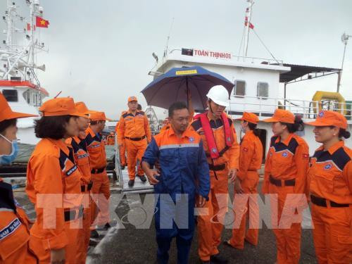 越南向马来西亚移交海上遇险人员 ảnh 1 越南向马来西亚移交海上遇险人员 ảnh 1