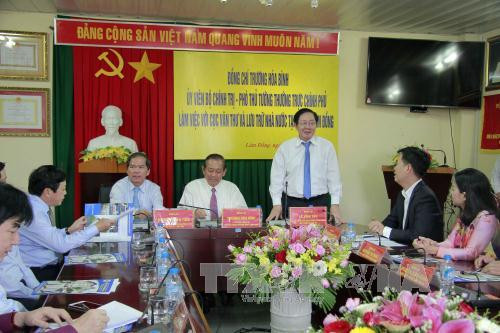 越南政府常务副总理张和平:向国际朋友宣传阮朝木刻板 ảnh 1 越南政府常务副总理张和平:向国际朋友宣传阮朝木刻板 ảnh 1