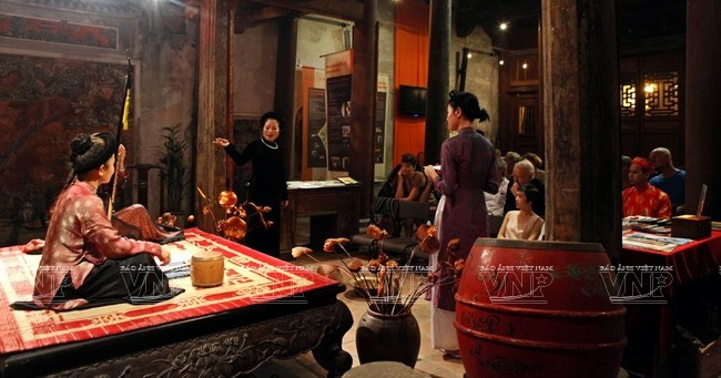 提高越南表演艺术的地位 ảnh 1 提高越南表演艺术的地位 ảnh 1