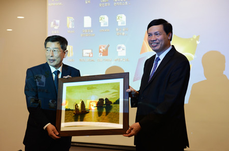 越南广宁省工作代表团赴韩国了解智慧城市建设经验 ảnh 2 越南广宁省工作代表团赴韩国了解智慧城市建设经验 ảnh 2