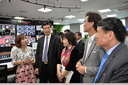 越南广宁省工作代表团赴韩国了解智慧城市建设经验 ảnh 1 越南广宁省工作代表团赴韩国了解智慧城市建设经验 ảnh 1