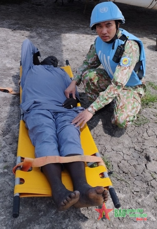 四号二级野战医院成功急救联合国人员 ảnh 2 四号二级野战医院成功急救联合国人员 ảnh 2