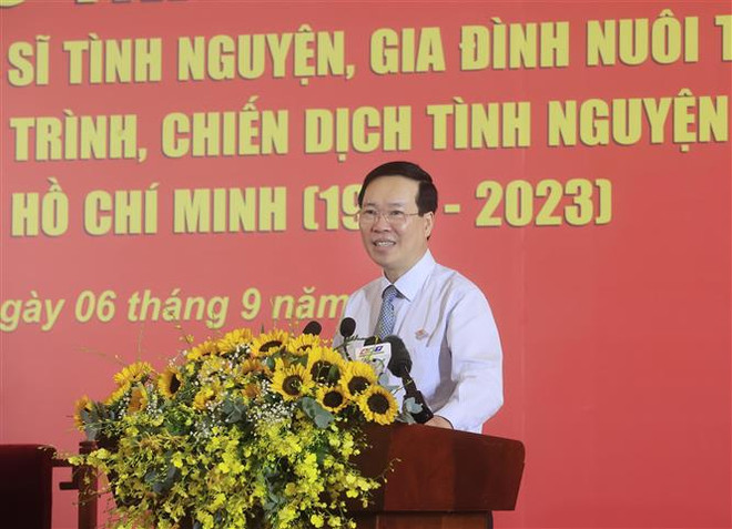 国家主席武文赏会见胡志明市历代志愿者 ảnh 2 国家主席武文赏会见胡志明市历代志愿者 ảnh 2